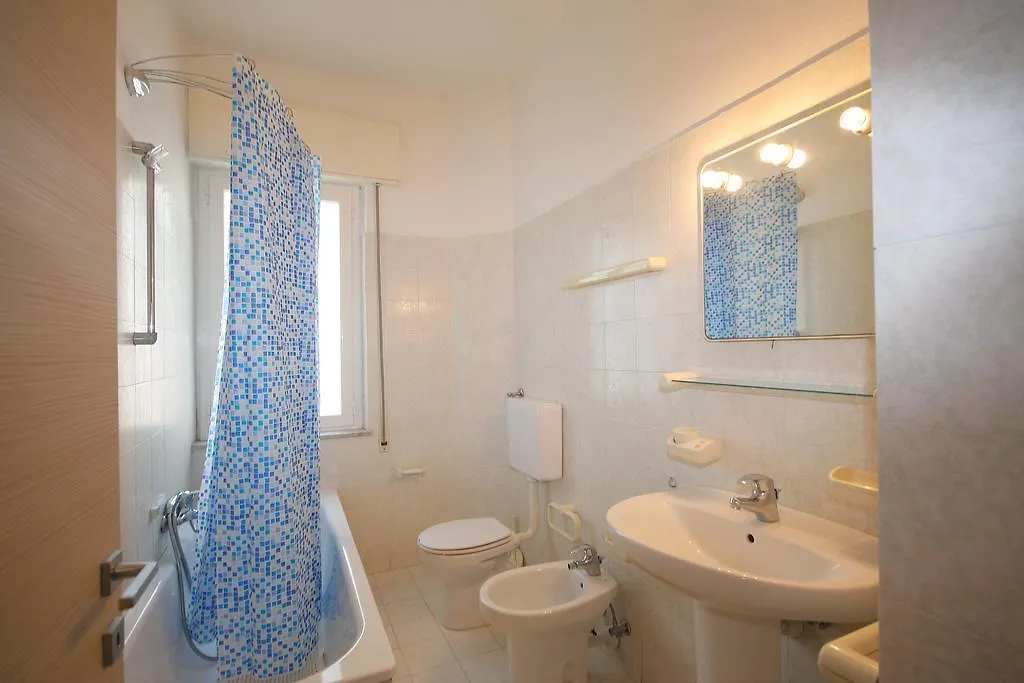 Terry Apartment Andora 0*,