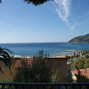 La Pineta Apartment